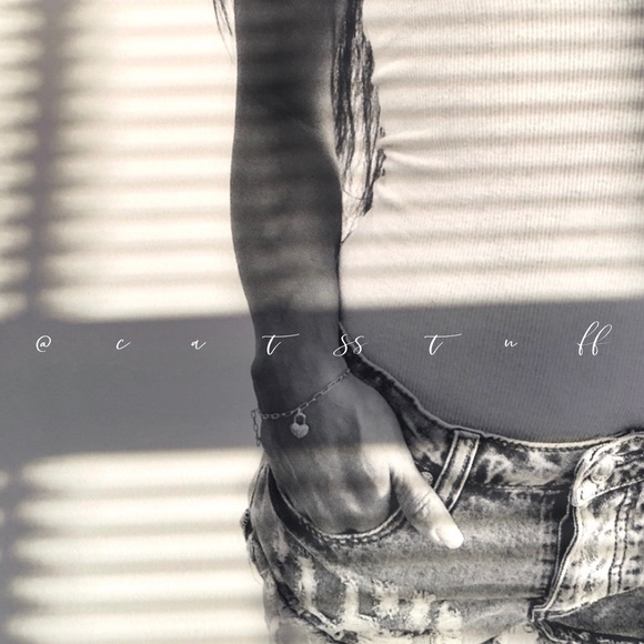 CZ Heart Padlock Bracelet - Picture 9 of 10